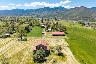 1249 N Valley View Rd, Ashland, OR 97520