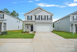 8209 Stonemere Ln, Charlotte, NC 28215