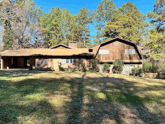 122 Strother Rd, Camden, AR 71701