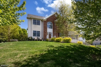 15 McKelvie St, Budd Lake, NJ 07828