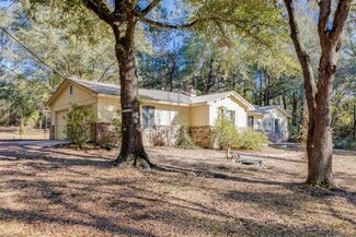 6359 Shangri la Rd, Crestview, FL 32539