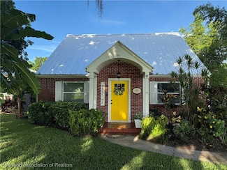 1961 Lakeview Dr, Sebring, FL 33870