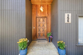 956 NE Beacon Dr, Grants Pass, OR 97526