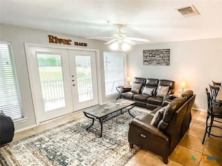 730 E Mather St Unit E102, New Braunfels, TX 78130