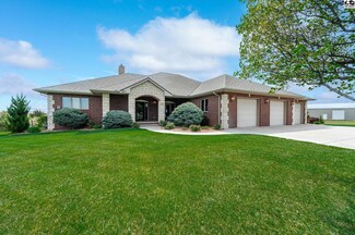 10350 SW Sunflower Dr, Pratt, KS 67124