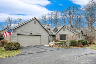 4590 Cottonwood Dr Unit 14, Ann Arbor, MI 48108