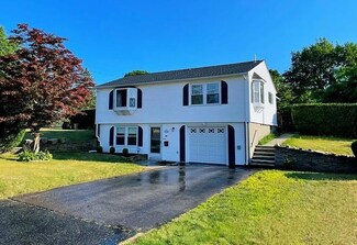 343 Walnut Hill Rd, Woonsocket, RI 02895