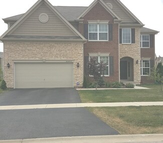 34W401 Valley Cir, Saint Charles, IL 60174
