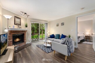 12619 100th Ln NE Unit I-143, Kirkland, WA 98034