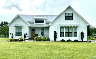 72 Sally Ln, Boaz, AL 35956