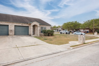 3049 Pine Valley Dr, New Braunfels, TX 78130