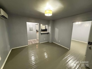 517 Sylvia St, Statesville, NC 28677