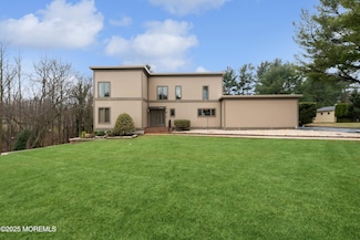 3 Holly Glen Way, Holmdel, NJ 07733
