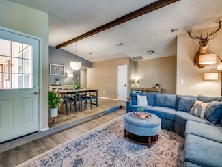 4905 Crest Dr, Arlington, TX 76017