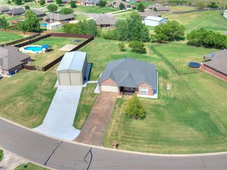 1970 Saddlecloth Trail, Guthrie, OK 73044
