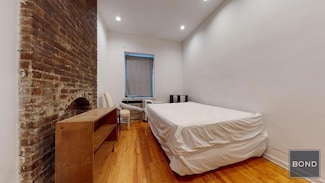 332 E 93rd St Unit 1B, New York, NY 10128