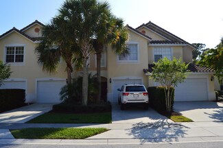 1032 Pinewood Lake Ct, Greenacres, FL 33415
