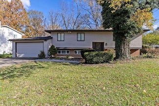 300 Brookhaven Dr E, Columbus, OH 43230