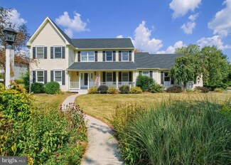 171 Bittersweet Dr, Hershey, PA 17033