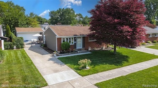12869 Docksin Dr, Sterling Heights, MI 48313