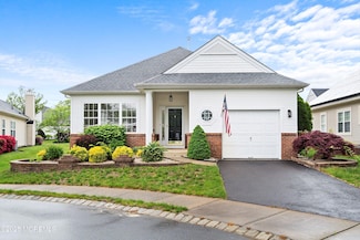 10 Geoffrey Ct, Manchester, NJ 08759