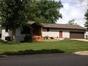 209 N Jefferson St, Mechanicsville, IA 52306