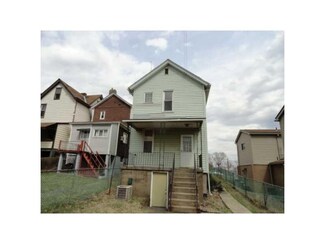 1724 Grandview Ave, Braddock, PA 15104