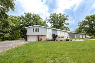 222 W Wells St, Marceline, MO 64658