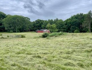 166 Durham Rd, Freeport, ME 04032