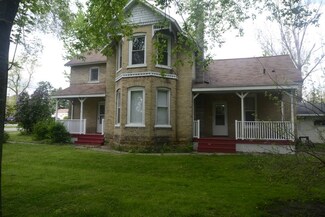 231 School St, Merrimac, WI 53561
