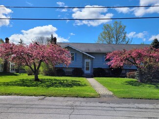 112 Crabapple Ln, Cobleskill, NY 12043