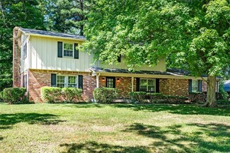 588 King Dr, Indianapolis, IN 46260