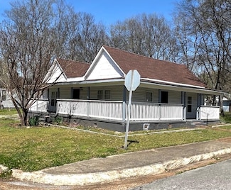 235 S Patton St, Florence, AL 35630