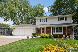 1624 Saint Croix Cir, Golden Valley, MN 55422