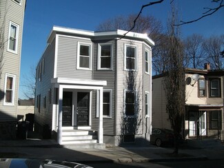 136 Grove St, Chelsea, MA 02150