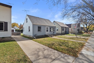 326 S 60th St, Milwaukee, WI 53214