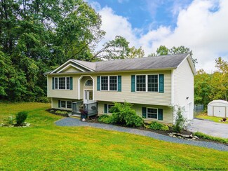 12 Blue Point Rd, Highland, NY 12528