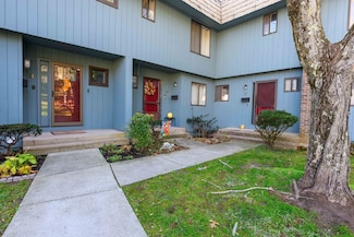 23 Margo Ct Unit 23, Cromwell, CT 06416