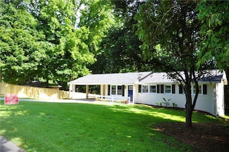 136 Rosewood Dr, Dallas, GA 30132