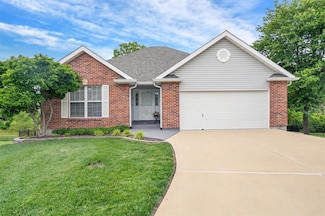 13600 Tesson Oaks Ct, Saint Louis, MO 63128