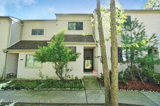 352 Sprague Ave Unit 28, Staten Island, NY 10307