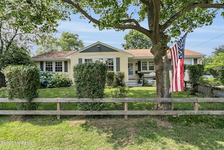 216 Main St, Port Monmouth, NJ 07758