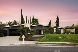 18839 La Amistad Place, Tarzana, CA 91356