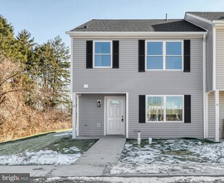 1885 Stoverstown Rd Unit 10, Spring Grove, PA 17362