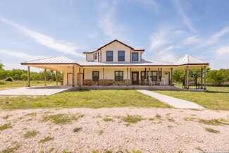 580 Heickman Rd, Somerset, TX 78069
