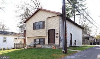 1014 Walnut St, State College, PA 16801