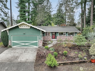 562 N 169th St, Shoreline, WA 98133