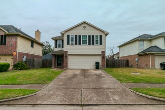 3931 Vauxhall Dr S, Houston, TX 77047