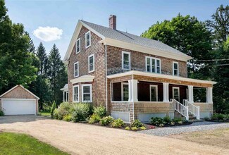 26 Newmarket Rd, Durham, NH 03824