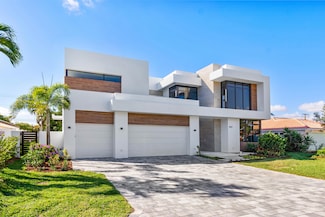 812 Malaga Dr, Boca Raton, FL 33432